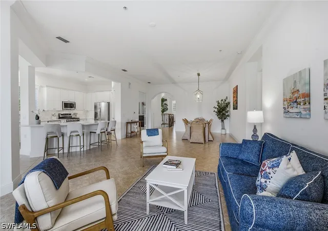 Listing Photo 4 - Condo for sale in building located at 3176 Serena Ln, Naples, FL 34114 - Unit #202