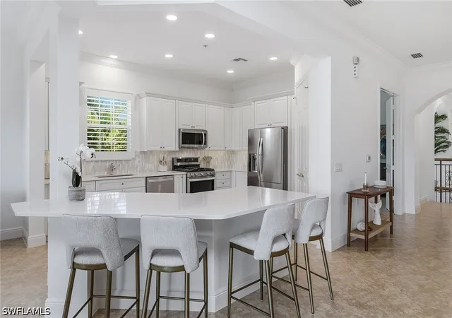 Listing Photo 5 - Condo for sale in building located at 3176 Serena Ln, Naples, FL 34114 - Unit #202