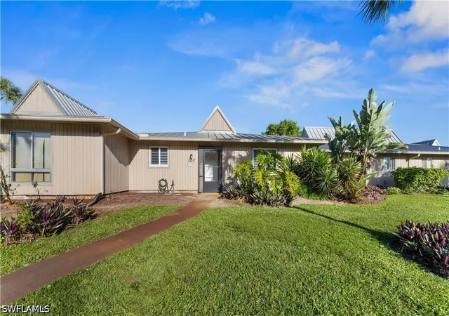Photo 4 of Condo for sale at 900 Henderson Crk Dr #A102, Naples, FL 34114 | MLS# 226016811 | Listing updated on 2026-09-16