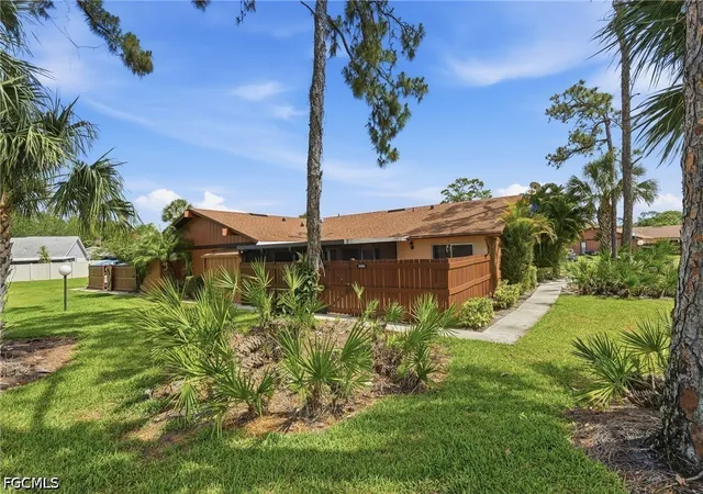 Photo 1 of Sale Pending at 5563 Foxlake Dr, North Fort Myers, FL 33917 | MLS# 2026021227 | Listing updated on 2026-09-14