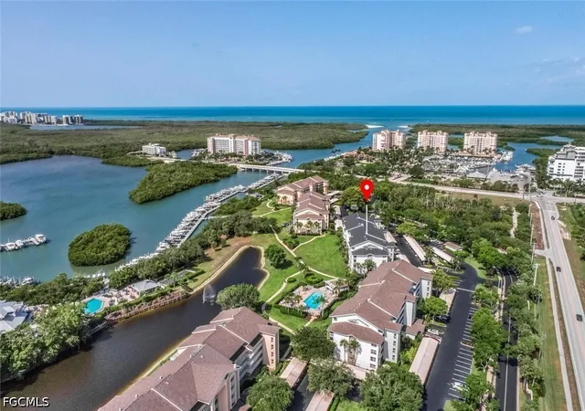Photo 2 of Sale Pending at 340 Horse Crk Dr #305, Naples, FL 34110 | MLS# 2026021260 | Listing updated on 2026-09-20