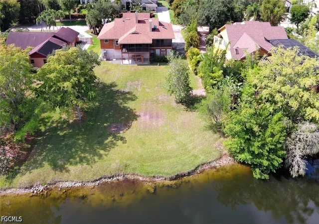 Photo 1 of Sale Pending at 7226 Hendry Crk Dr, Fort Myers, FL 33908 | MLS# 2026021372 | Listing updated on 2026-09-14