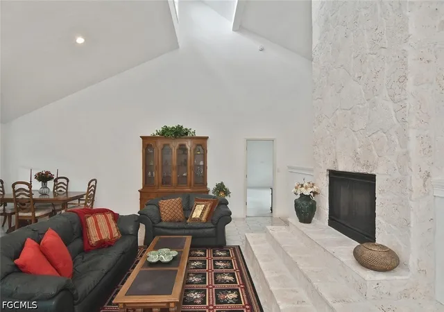 Photo 4 of Sale Pending at 7226 Hendry Crk Dr, Fort Myers, FL 33908 | MLS# 2026021372 | Listing updated on 2026-09-14