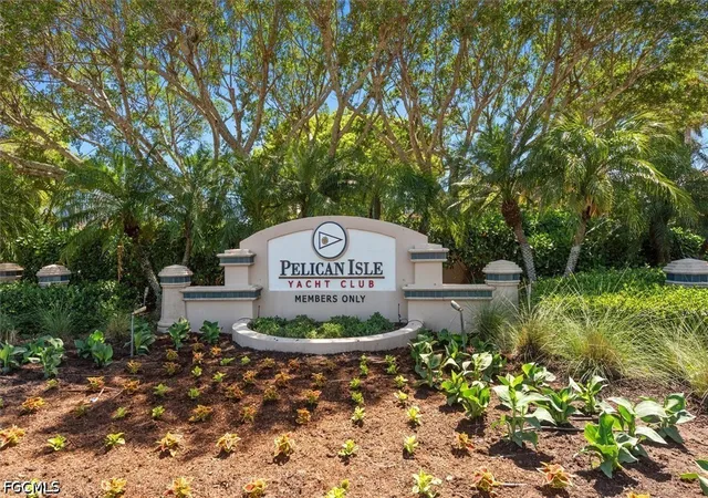 Photo 2 of Condo for sale at 425 Dockside Dr #PH-1, Naples, FL 34110 | MLS# 2026021454 | Listing updated on 2026-10-27