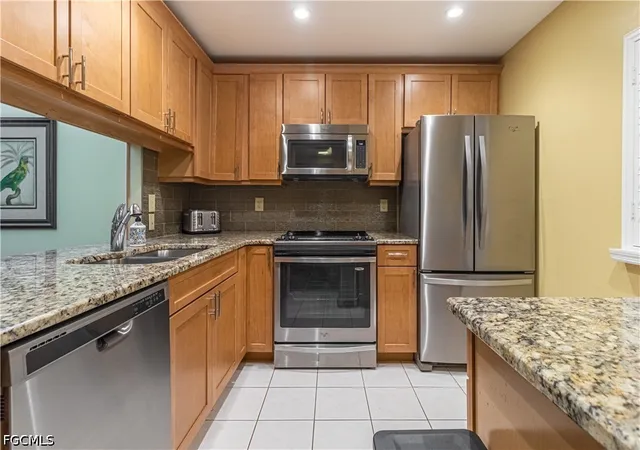 Listing Photo 2 - Condo for sale in building located at 1747 Pebble Bch Dr, Fort Myers, FL 33907 - Unit #315