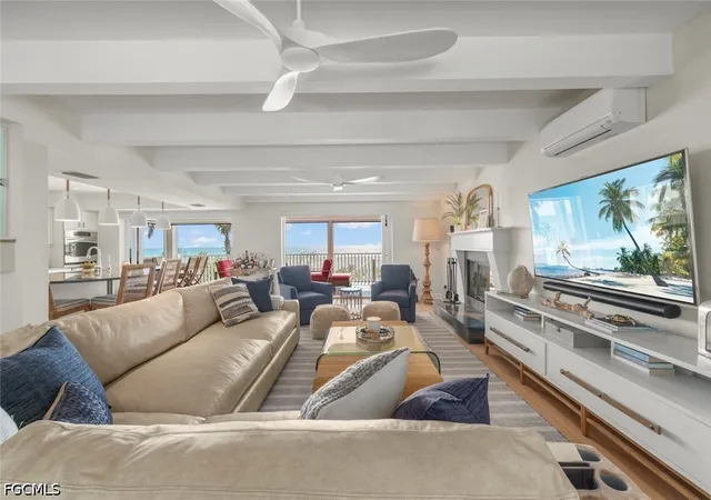 Photo 4 of Single family home for sale at 1 Sunset Captiva Ln, Captiva, FL 33924 | MLS# 2026022026 | Listing updated on 2026-09-19