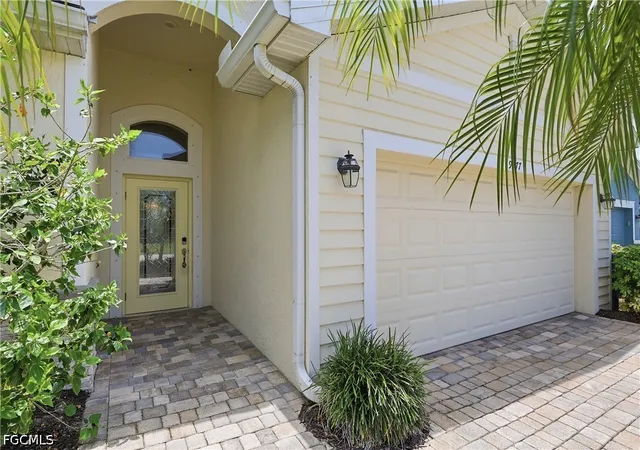 Photo 3 of Single family home for sale at 9577 Mirada Blvd, Fort Myers, FL 33908 | MLS# 2026022028 | Listing updated on 2026-09-16