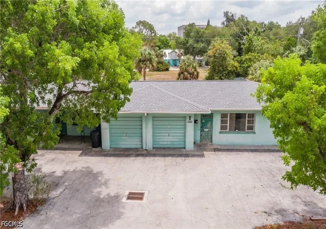 Photo 2 of House for sale at 2243/2245 Altamont Ave, Fort Myers, FL 33901 | MLS# 2026022059 | Listing updated on 2026-09-04