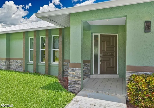 Photo 3 of Sale Pending at 14938 Randolph Dr, Fort Myers, FL 33905 | MLS# 2026022113 | Listing updated on 2026-09-09