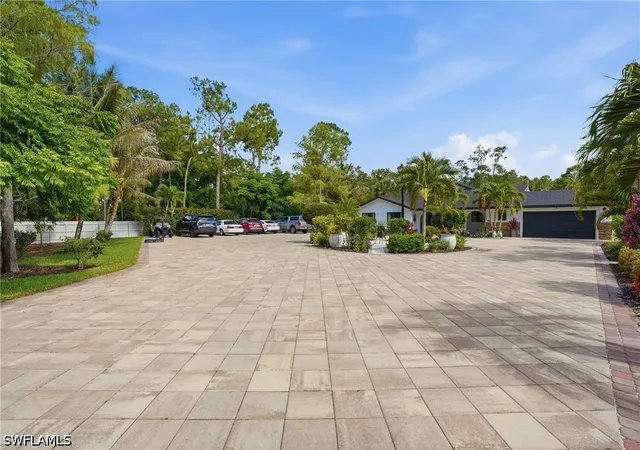 Photo 2 of Single family home for sale at 5930 Sea Grass Ln, Naples, FL 34116 | MLS# 226019549 | Listing updated on 2026-09-05