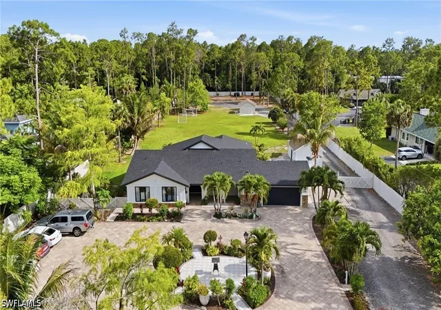 Photo 3 of Single family home for sale at 5930 Sea Grass Ln, Naples, FL 34116 | MLS# 226019549 | Listing updated on 2026-09-05