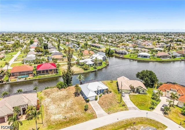 Photo 3 of Single family home for sale at 1137 Sw 37th Street, Cape Coral, FL 33914 | MLS# 2026022172 | Listing updated on 2026-09-10