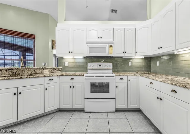 Photo 4 of Single family home for sale at 1137 SW 37th Street, Cape Coral, FL 33914 | MLS# 2026022172 | Listing updated on 2026-09-10