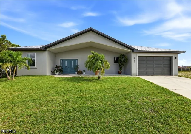 Photo 3 of Single family home for sale at 212 Sw 20th Street, Cape Coral, FL 33991 | MLS# 2026022185 | Listing updated on 2026-09-17