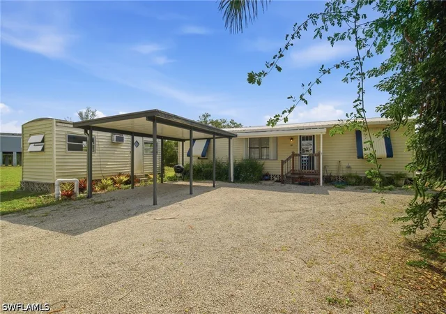 Photo 1 of Single family home for sale at 112 Cardinal Ct, Everglades City, FL 34141 | MLS# 226019354 | Listing updated on 2026-09-29