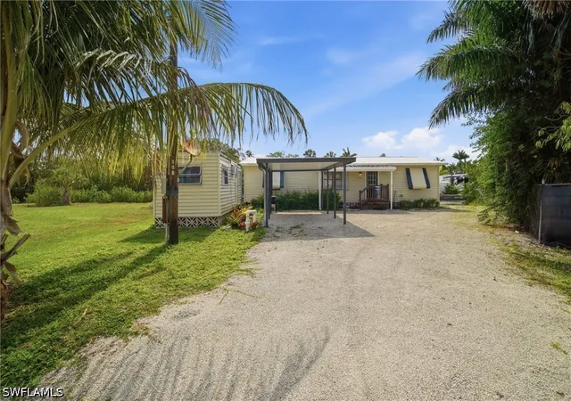 Photo 3 of Single family home for sale at 112 Cardinal Ct, Everglades City, FL 34141 | MLS# 226019354 | Listing updated on 2026-09-29