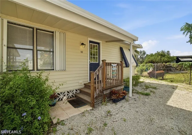 Photo 4 of Single family home for sale at 112 Cardinal Ct, Everglades City, FL 34141 | MLS# 226019354 | Listing updated on 2026-09-29