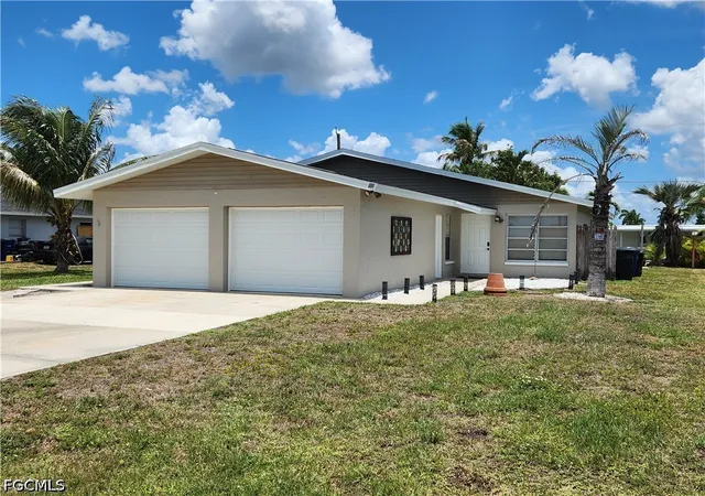 Photo 1 of Multi family home for sale at 11370 & 11368 Summerwinds Ct #70, Fort Myers, FL 33908 | MLS# 2026022301 | Listing updated on 2026-09-11