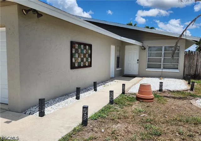 Listing Photo 5 - Condo for sale in building located at 11370 & 11368 Summerwinds Ct, Fort Myers, FL 33908 - Unit #70