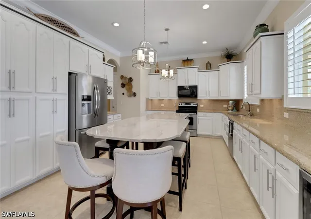 Photo 4 of Single family home for sale at 2165 Vardin Pl, Naples, FL 34120 | MLS# 226019918 | Listing updated on 2026-09-06