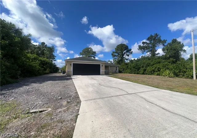 Photo 2 of Single family home for sale at 2905 20th Street W, Lehigh Acres, FL 33971 | MLS# 2026022365 | Listing updated on 2026-09-14