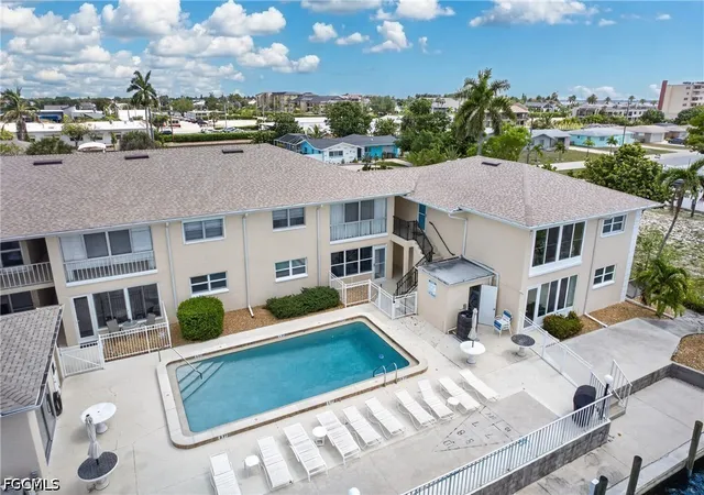 Listing Photo 2 - Condo for sale in building located at 1714 Bikini Ct, Cape Coral, FL 33904 - Unit #105