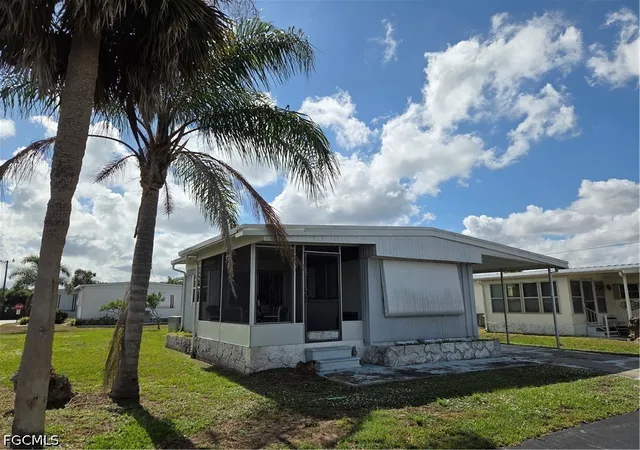 Photo 1 of Manufactured home for sale at 549 Freedom St, North Fort Myers, FL 33917 | MLS# 2026022587 | Listing updated on 2026-09-05
