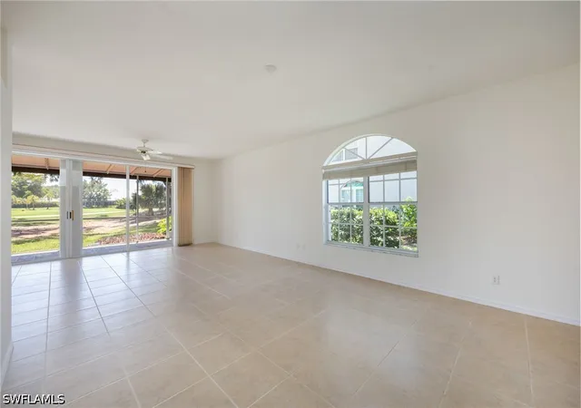 Listing Photo 4 - Condo for sale in building located at 13100 Hamilton Harbour Dr, Naples, FL 34110 - Unit #G12