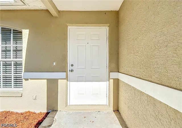 Photo 2 of Single family home for sale at 6117 Kramer Ave, Fort Myers, FL 33905 | MLS# 2026022708 | Listing updated on 2026-09-04