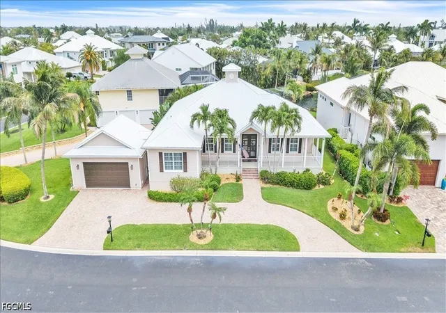 Photo 2 of Single family home for sale at 6050 Tidewater Is Cir, Fort Myers, FL 33908 | MLS# 2026022770 | Listing updated on 2026-09-13