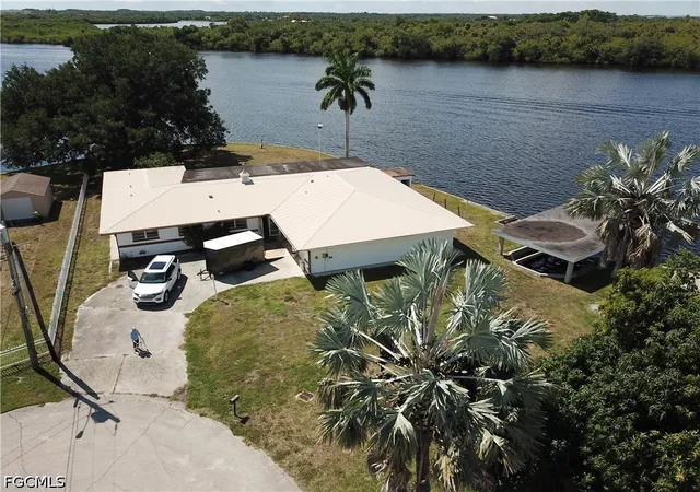 Photo 4 of Single family home for sale at 13208 Marquette Blvd, Fort Myers, FL 33905 | MLS# 2026022782 | Listing updated on 2026-09-14