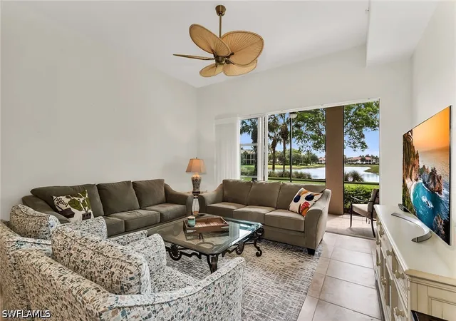Listing Photo 5 - Condo for sale in building located at 3141 Aviamar Cir, Naples, FL 34114 - Unit #103
