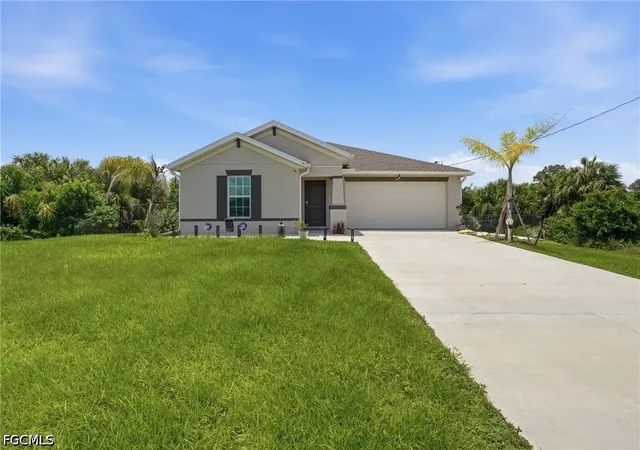 Photo 3 of Single family home for sale at 184 Peerless St, Lehigh Acres, FL 33974 | MLS# 2026022990 | Listing updated on 2026-09-08