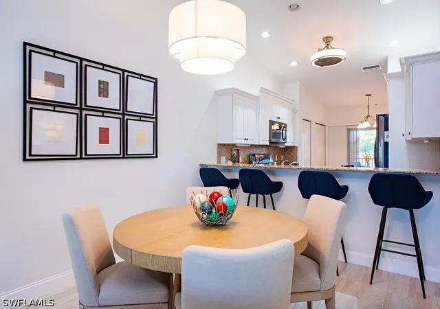 Listing Photo 4 - Condo for sale in building located at 2790 Cypress Trace Cir, Naples, FL 34119 - Unit #2226