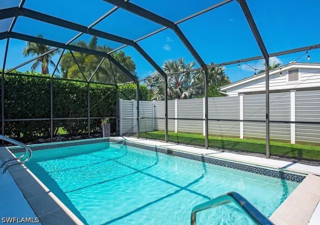Photo 3 of Single family home for sale at 1195 14th Avenue N, Naples, FL 34102 | MLS# 226020086 | Listing updated on 2026-09-14