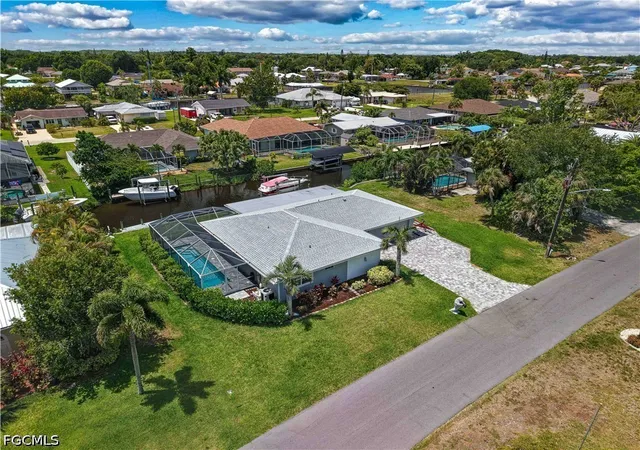 Photo 3 of Single family home for sale at 13511 Island Rd, Fort Myers, FL 33905 | MLS# 2026023296 | Listing updated on 2026-09-12