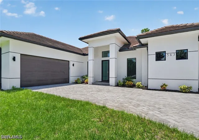 Photo 3 of Single family home for sale at 563 15th Street Nw, Naples, FL 34120 | MLS# 226020888 | Listing updated on 2026-09-11