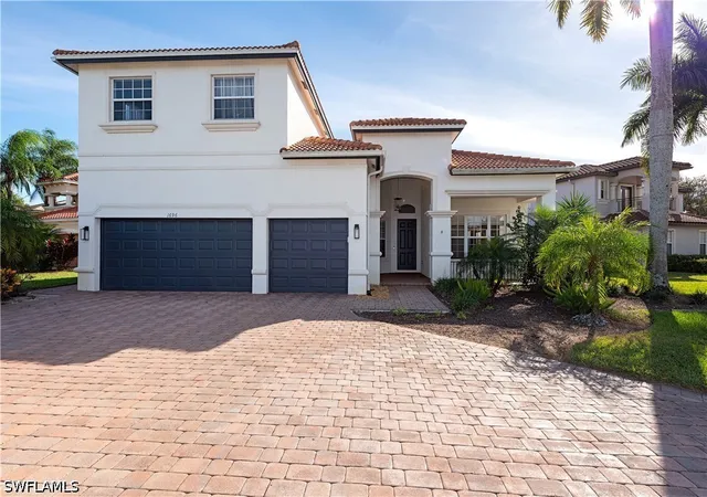 Photo 1 of Single family home for sale at 1696 Sarazen Pl, Naples, FL 34120 | MLS# 226020993 | Listing updated on 2026-10-01