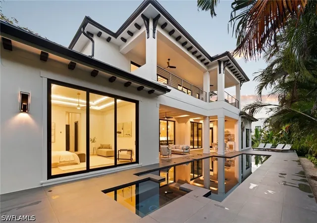 Photo 2 of Mansion for sale at 3840 Crayton Rd, Naples, FL 34103 | MLS# 226020996 | Listing updated on 2026-09-13