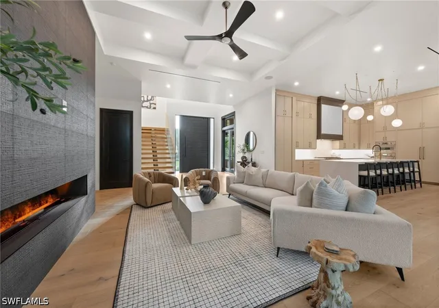 Photo 4 of Single family home for sale at 3840 Crayton Rd, Naples, FL 34103 | MLS# 226020996 | Listing updated on 2026-09-13