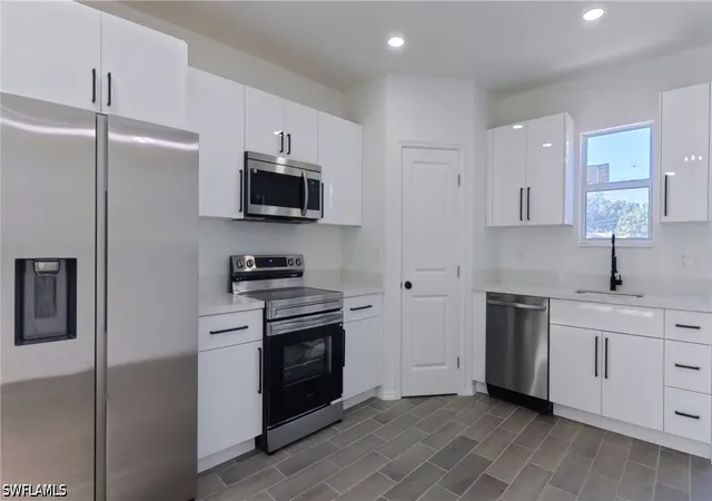 Photo 3 of Single family home for sale at 2173 Mitchell Ct, Fort Myers, FL 33916 | MLS# 226021041 | Listing updated on 2026-09-23