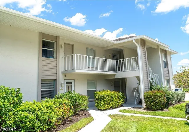 Condo for sale at 1330 Derbyshire Ct #E203, Naples, FL 34116 | MLS# 226020553