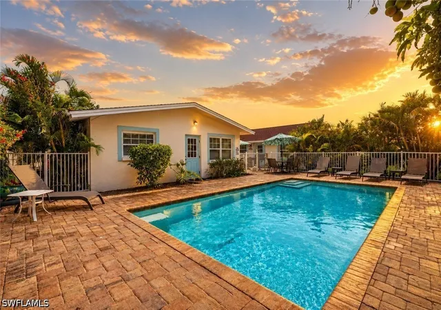 Photo 1 of Multi family home for sale at 563 105th Avenue N, Naples, FL 34108 | MLS# 226020915 | Listing updated on 2026-09-16