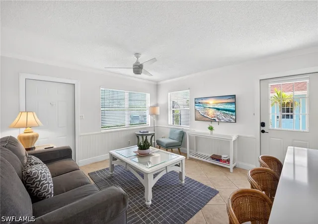 Listing Photo 5 - Condo for sale in building located at 563 105th Ave N, Naples, FL 34108