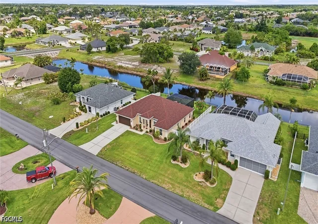 Photo 3 of Sale Pending at 11 Medalist Ln, Rotonda West, FL 33947 | MLS# 2026023907 | Listing updated on 2026-10-27