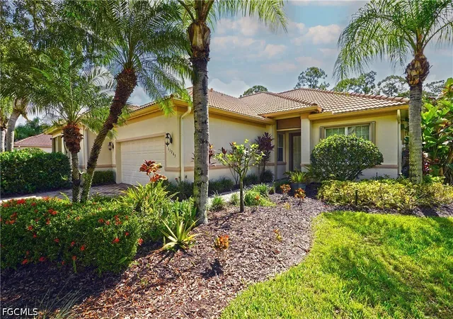 Photo 3 of Townhouse for sale at 11265 Suffield St, Fort Myers, FL 33913 | MLS# 2026023934 | Listing updated on 2026-10-04