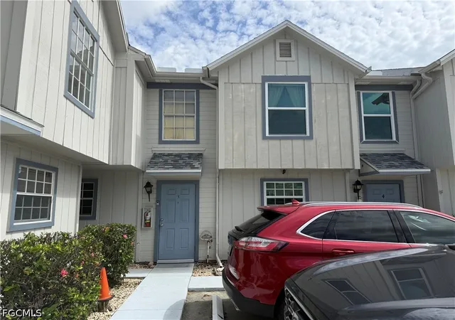 Photo 1 of Townhouse for sale at 1005 Sw 48th Terrace #3, Cape Coral, FL 33914 | MLS# 2026023992 | Listing updated on 2026-10-12