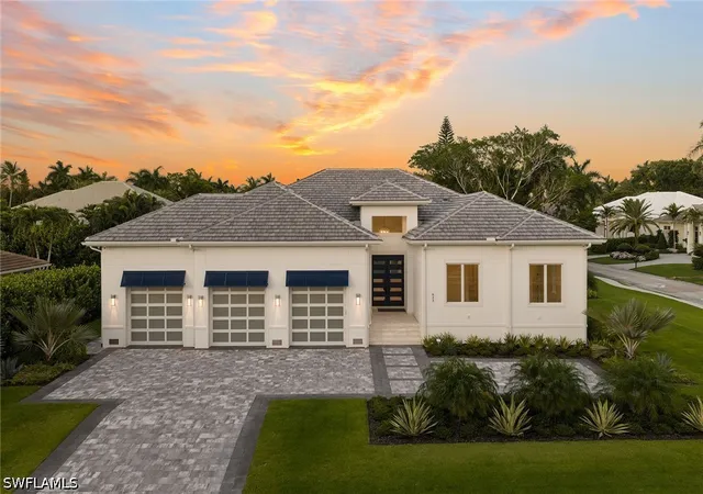 Photo 2 of Single family home for sale at 623 Park Shore Dr, Naples, FL 34103 | MLS# 226020867 | Listing updated on 2026-09-13