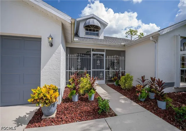 Photo 3 of Single family home for sale at 3289 Clubview Dr, North Fort Myers, FL 33917 | MLS# 2026024031 | Listing updated on 2026-10-07
