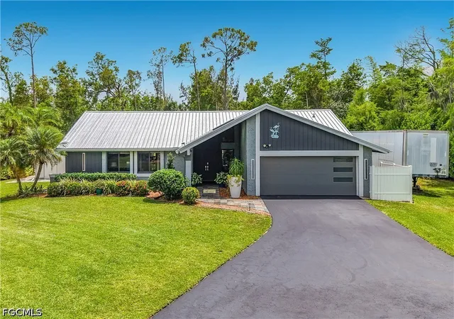 Photo 3 of Sale Pending at 6284 Scott Ln, Fort Myers, FL 33966 | MLS# 2026024101 | Listing updated on 2026-09-08